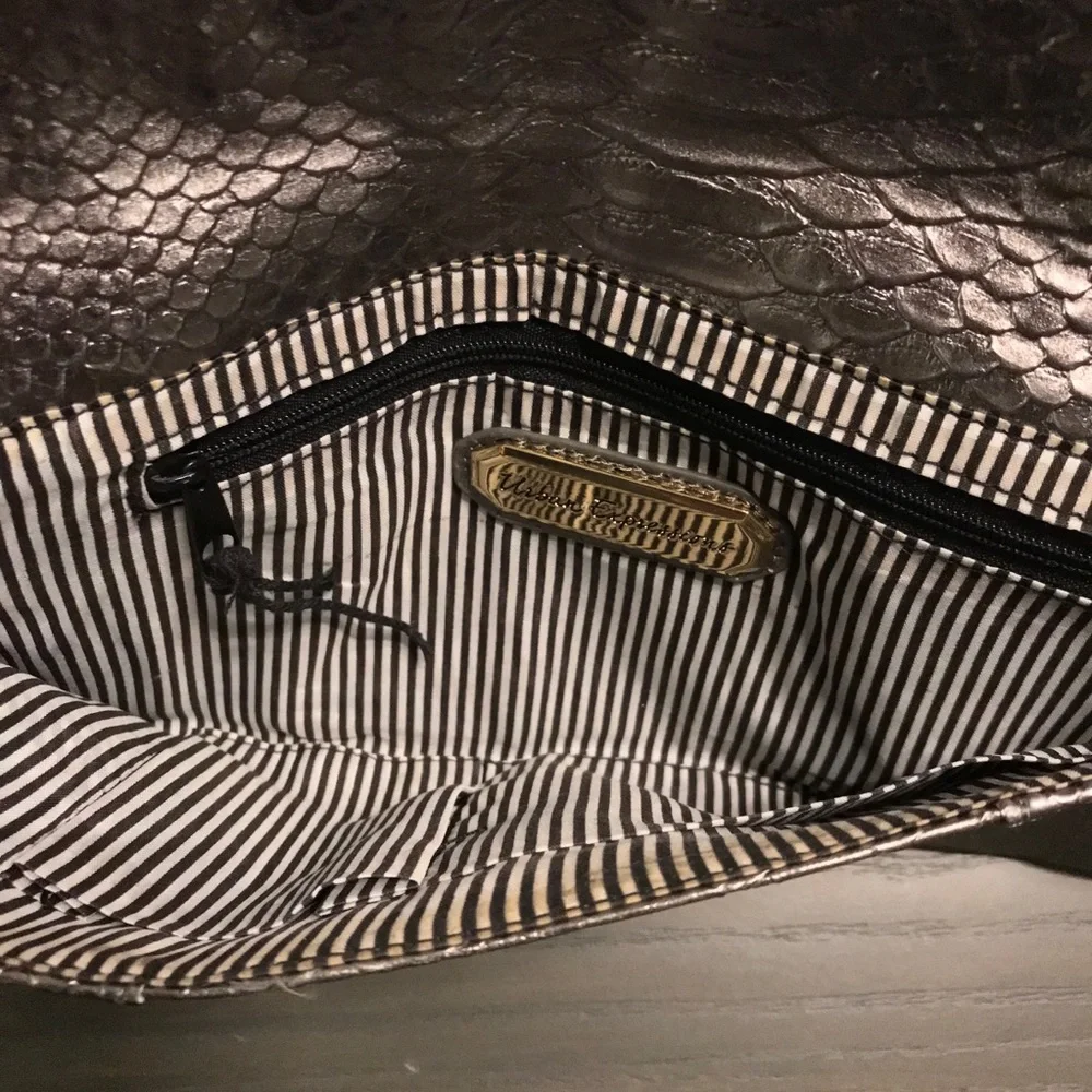 Clutch - Picture 4 of 6